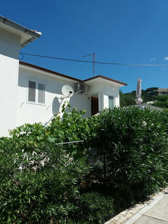 Apartment Maria Banjol Exterior foto